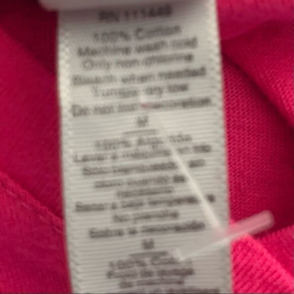 Next Level Pink Graphic Washington DC V-neck T-shirt Size Medium - Picture 7 of 7